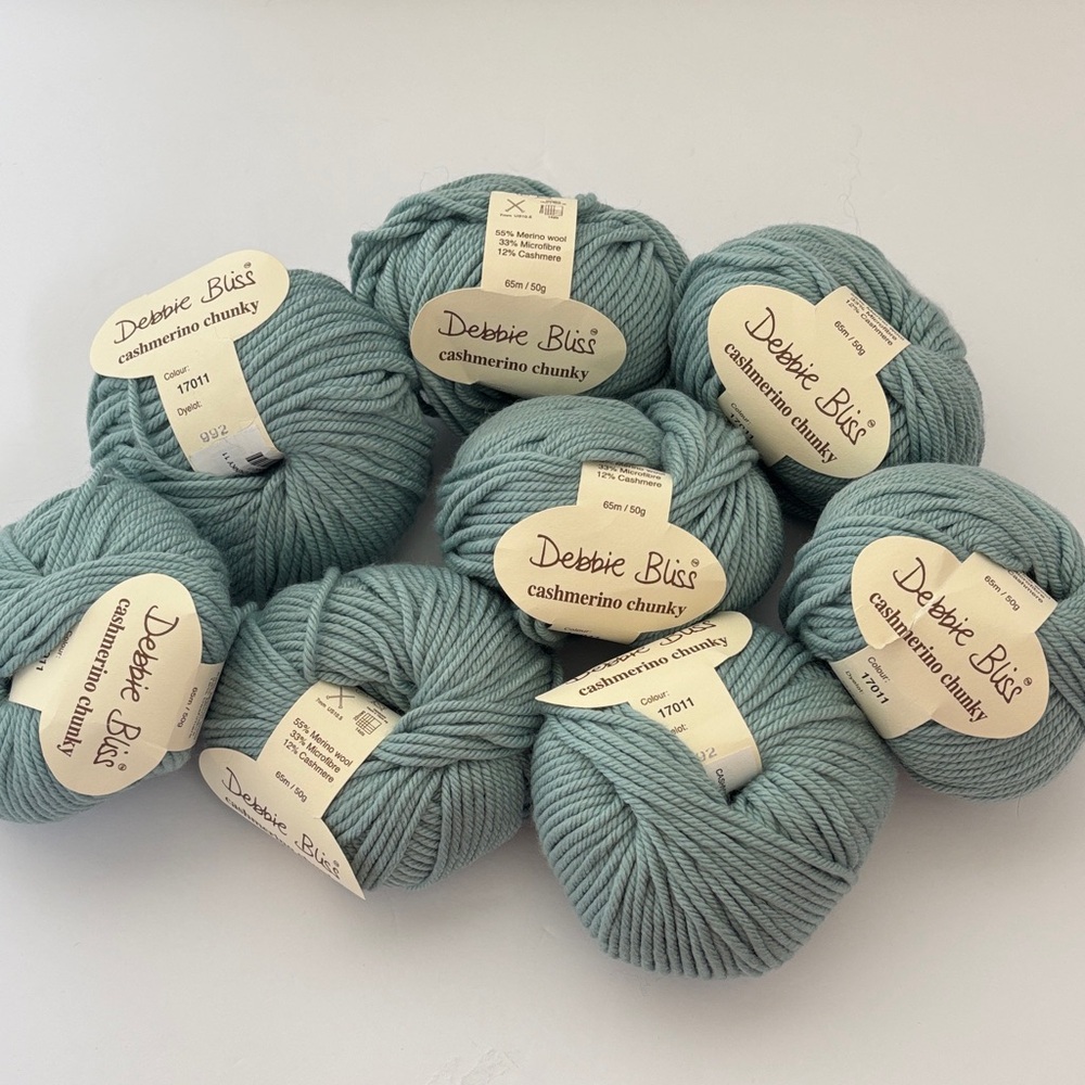 Debbie Bliss Cashmerino Chunky Yarn Merino Wool Cashmere Italy Teal Lot 8 Skeins